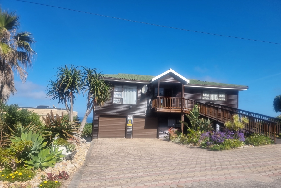 4 Bedroom Property for Sale in Dana Bay Western Cape